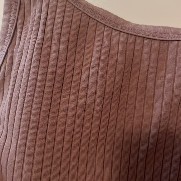 Old Navy Crop Tank - Picture 2 of 5